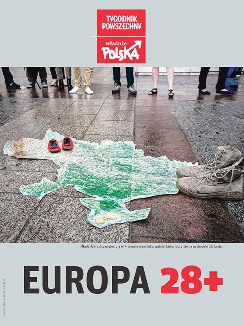 Na okładce dodatku: Młodzi Ukraińcy protestują w Krakowie przeciwko wojnie, która toczy się na wschodzie ich kraju. / Fot. Jakub Ociepa / AGENCJA GAZETA