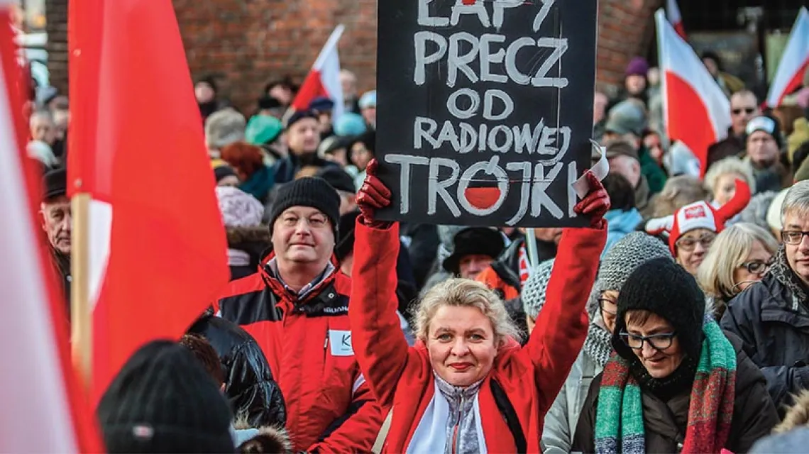 Manifestacja Komitetu Obrony Demokracji w obronie wolności słowa i mediów publicznych, Gdańsk, 9 stycznia 2016 r. / Fot. Karolina Misztal / REPORTER