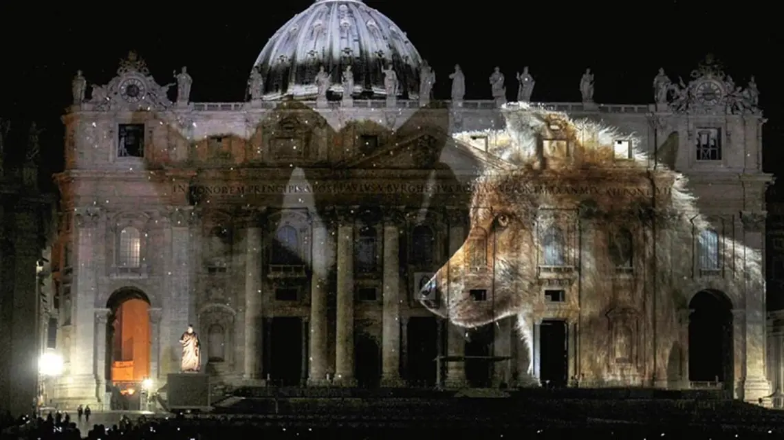 Pokaz świetlny w Watykanie, 8 grudnia 2015 r. / Fot. Isabella Bonotto / MAXPPP – VATICAN CITY / FORUM