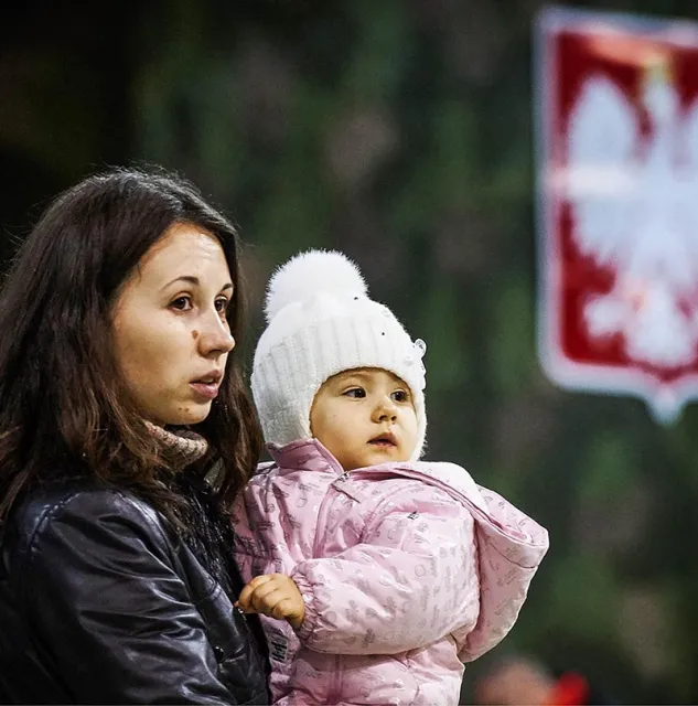 Uchodźcy z Mariupola w Królewie Malborskim, listopad 2015 r. / Fot. Adam Warżawa / PAP