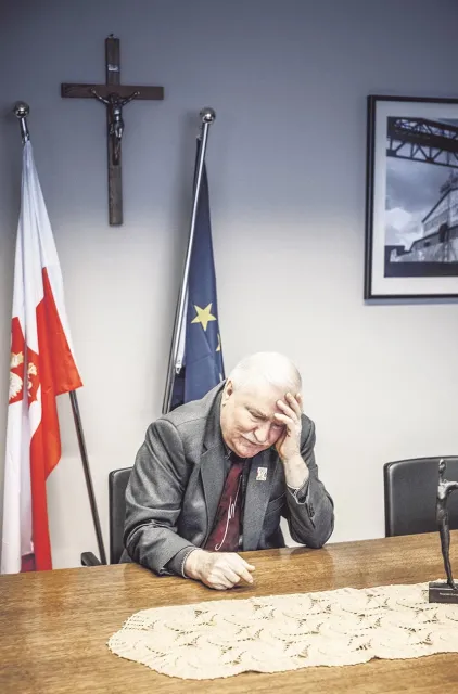 Lech Wałęsa w swoim biurze, Gdańsk, luty 2015 r. / Fot. Michał Szlaga / NEWSWEEK POLSKA / REPORTER