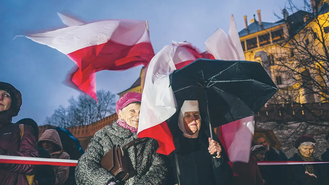 „Miesięcznica” pod Wawelem, 10 marca 2016 r. / Fot. Łukasz Krajewski / AGENCJA GAZETA