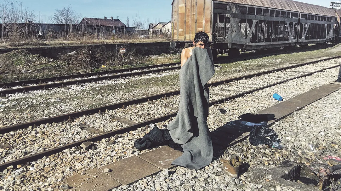 W okolicy dworca kolejowego w Belgradzie, marzec 2017 r. / / Autorem zdjęcia jest afgański imigrant, występujący pod pseudonimem John Refugee