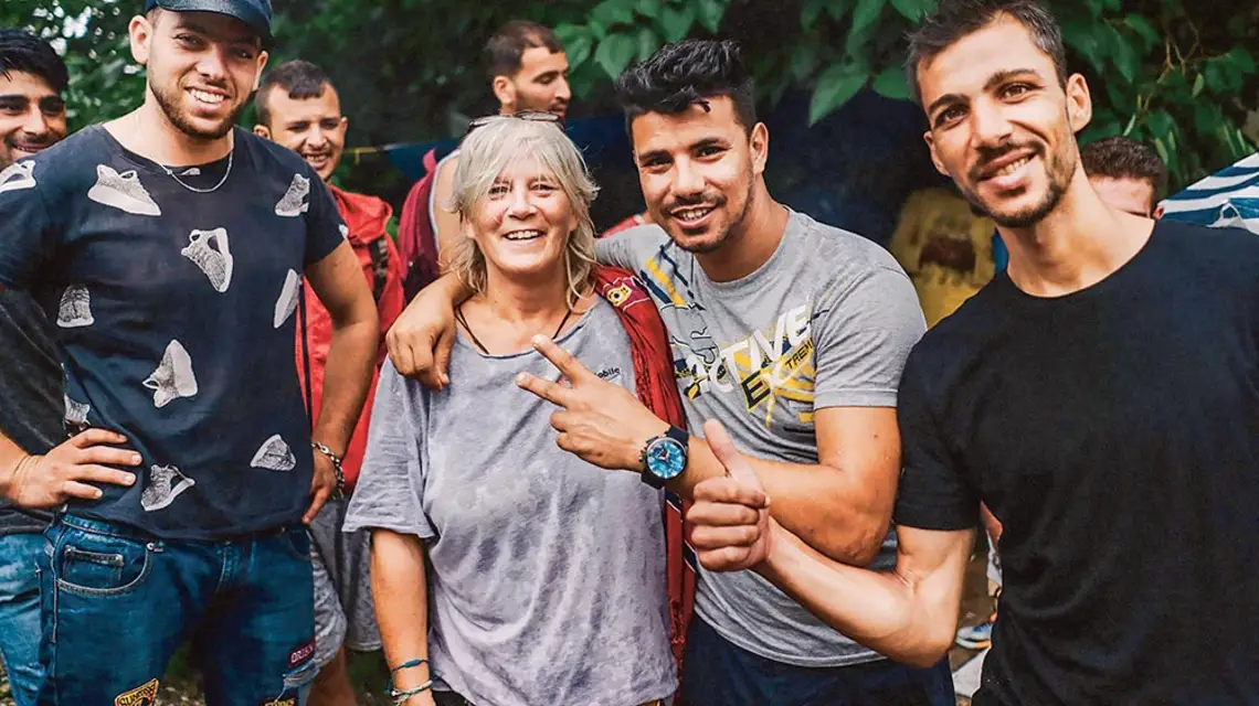Rose Hansen z podopiecznymi, Saloniki, Grecja, grudzień 2019 r. / TILL GLAESER / MEDICAL VOLUNTEERS / MATERIAŁY PRASOWE