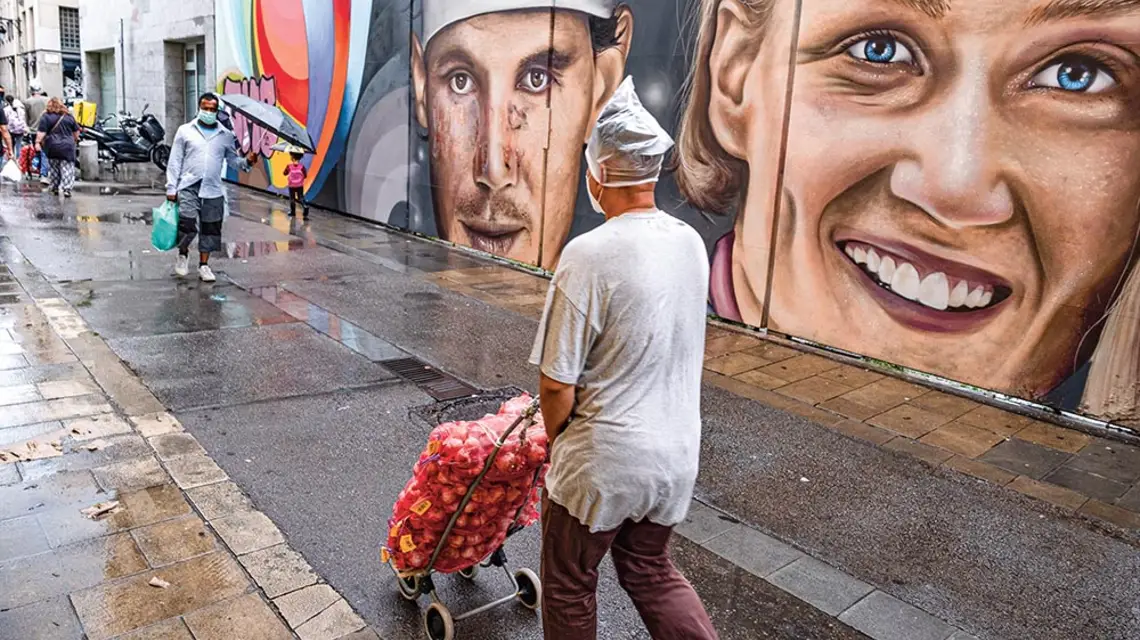 Dzielnica Raval w Barcelonie, 21 września 2020 r. / / PACO FREIRE / GETTY IMAGES