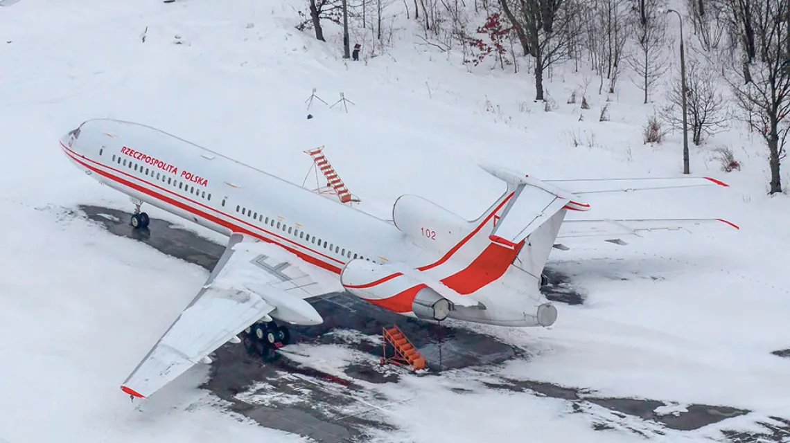 Prezydencki samolot TU-154M na zaśnieżonej płycie lotniska wojskowego w Mińsku Mazowieckim, 2013 r. / MACIEJ WOLAŃSKI / FORUM
