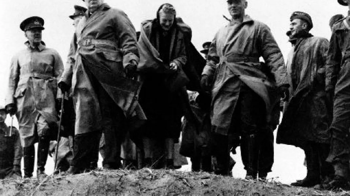 Gen. Władysław Sikorski i Winston Churchill wizytują polskie oddziały w Szkocji, 1940 r. / fot. CAF ARCHIWUM / PAP / 