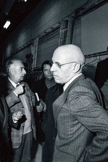 Roland Barthes i Michel Foucault, Paryż, luty 1978 r. / GILBERT UZAN / GAMMA-RAPHO / GETTY IMAGES