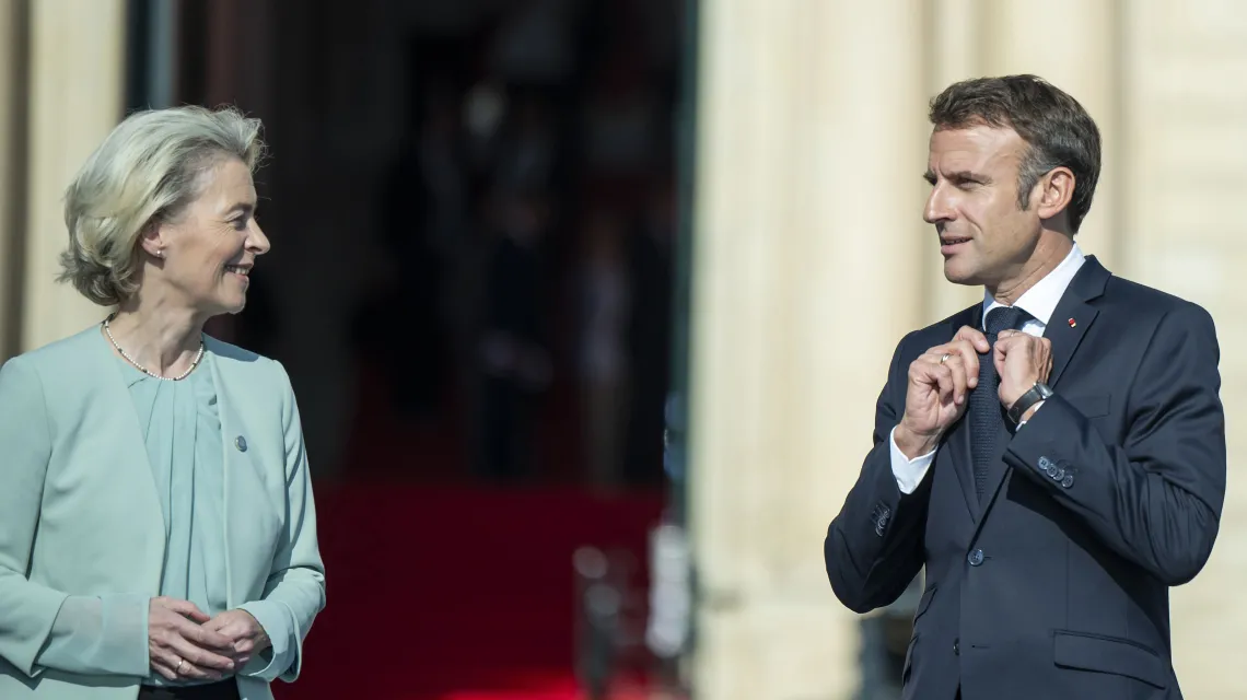 Przewodnicząca Komisji Europejskiej Ursula von der Leyen i prezydent Francji Emmanuel Macron podczas szczytu MED9 na Malcie, 29.9.2023 / fot. Rene Rossignaud/Associated Press/East News