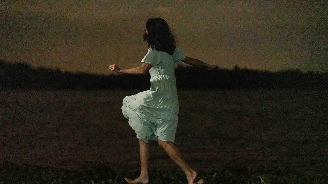 "Ja odchodzę, a ty śnisz", reż. Nelson Yeo, Singapur, Indonezja 2023