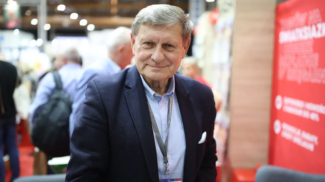 Leszek Balcerowicz na 25. Targach Książki w Krakowie, październik 2022 r. / Fot. Łukasz Gągulski / PAP