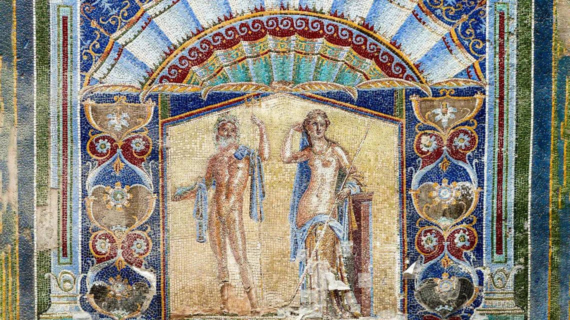 Mozaika z Neptunem i Amfitrytą na ścianie jadalni domu nazwanego ich imieniem. Herkulanum, Włochy, I wiek n.e. / domena publiczna / Wikipedia