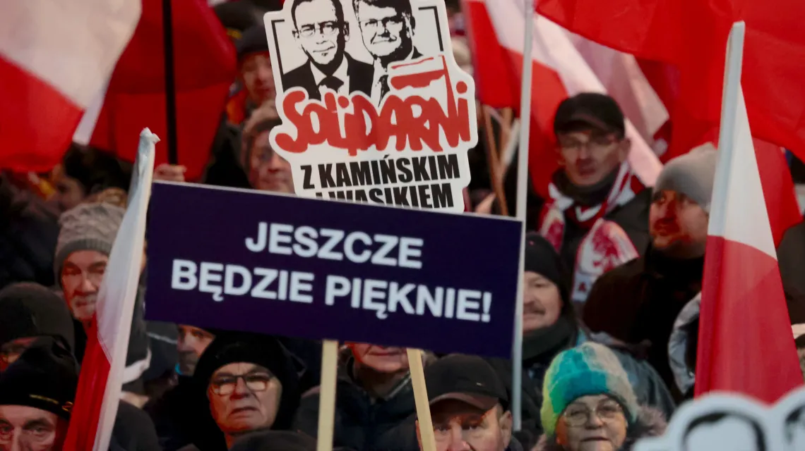Na zdjęciu: Zorganizowany przez PiS „Marsz Wolnych Polaków”, 11 stycznia 2024 r. / fot. Adam Jankowski / Polska Press / EAST NEWS