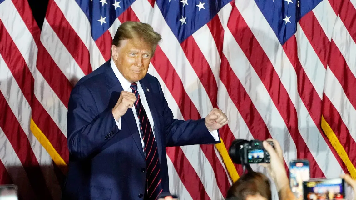 Donald Trump podczas wieczoru wyborczego w Nashua w stanie New Hampshire, 23 stycznia 2024 r. / fot. IMOTHY A. CLARY / AFP / EAST NEWS