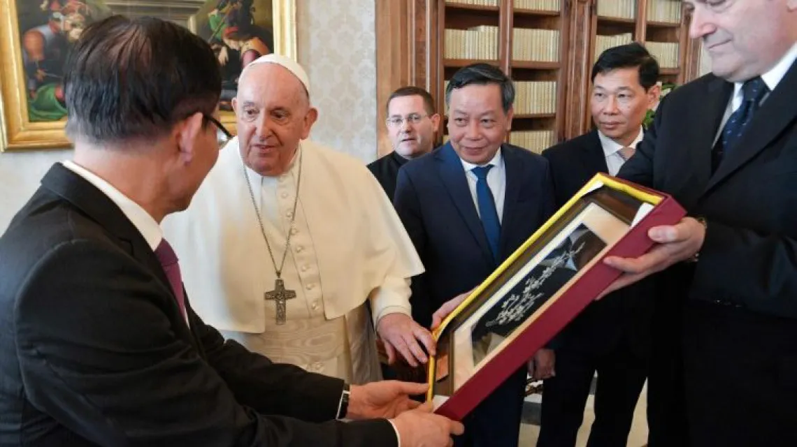 Papież Franciszek spotkał się z delegacją Wietnamskiej Partii Komunistycznej. Watykan, 18 stycznia 2024 r. / Vatican Media