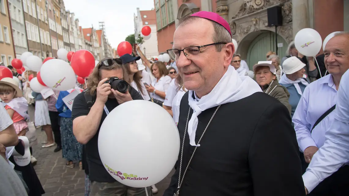 Abp Tadeusz Wojda na XI Marszu dla Życia i Rodziny, Gdańsk, czerwiec 2023 r. // Fot. Wojciech Stróżyk / Reporter