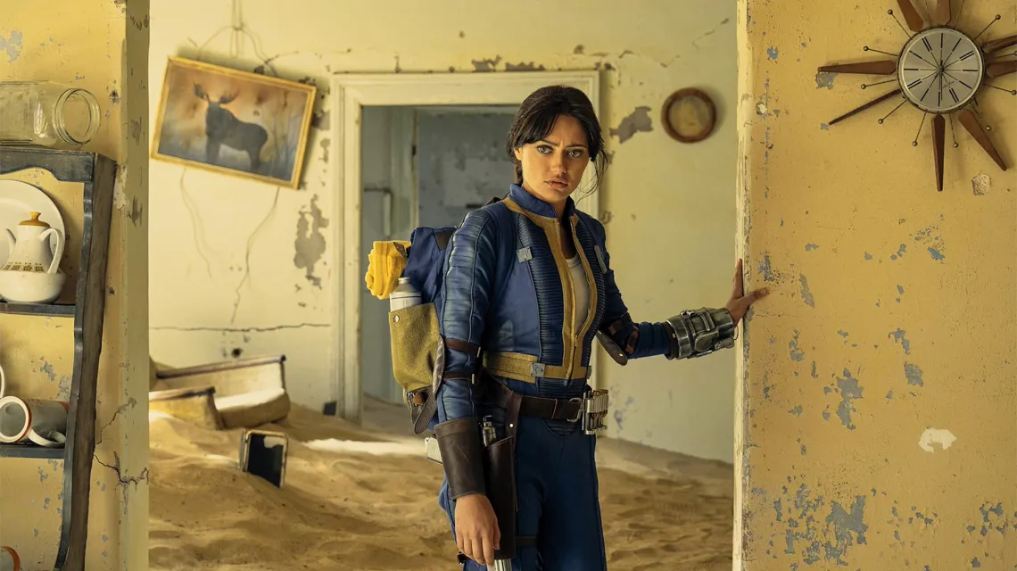 Ella Purnell w serialowej adaptacji gry „Fallout” (2024) // Fot. JoJo Whilden / Materialy prasowe
