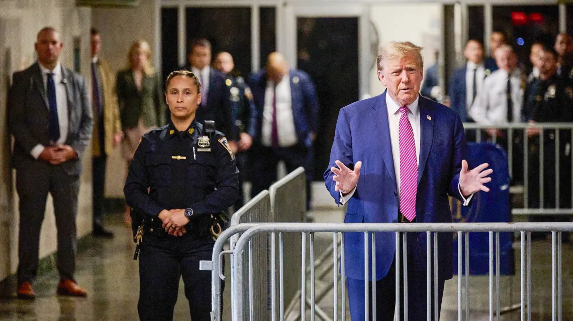 Donald Trump przed procesem w sądzie karnym na Manhattanie. Nowy Jork, 19 kwietnia 2024 r. // Fot. Curtis Means / AFP / East News