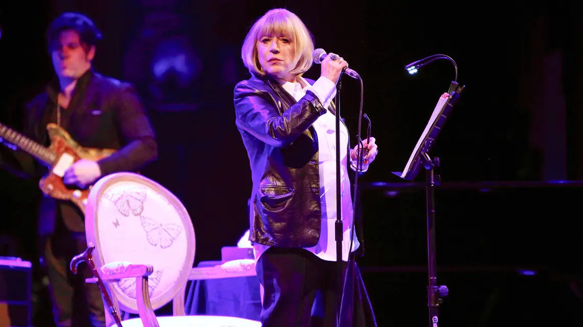Marianne Faithfull podczas koncertu w Londynie. 2 lutego 2016 r. // Fot. Burak Cingi / Getty Images