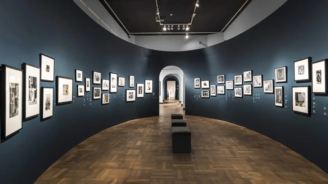 Fragment ekspozycji wystawy "Surrealizm. Inne mity", Muzeum Narodowe w Warszawie. // Fot. Bartosz Bajerski / muzeum narodowe w warszawie / Materiały prasowe