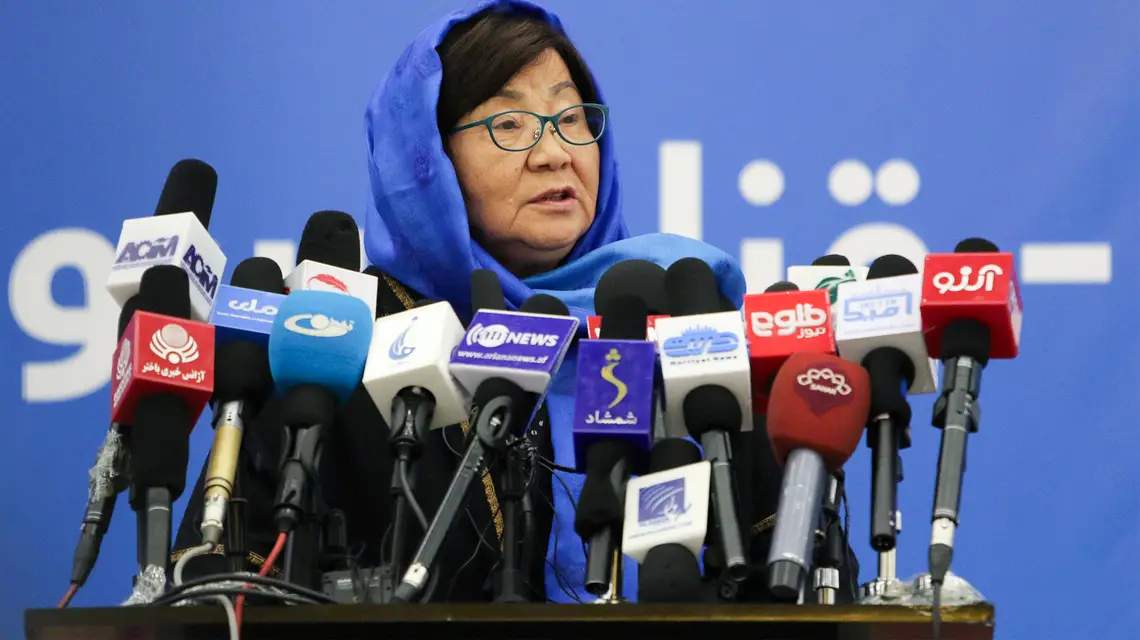 Roza Otunbajewa, przedstawicielka sekretarza generalnego ONZ w Afganistanie podczas wystawy handlowej w Kabulu. Afganistan, 25 kwietnia 2024 r. // Fot. Sammulah Popal / EPA / PAP