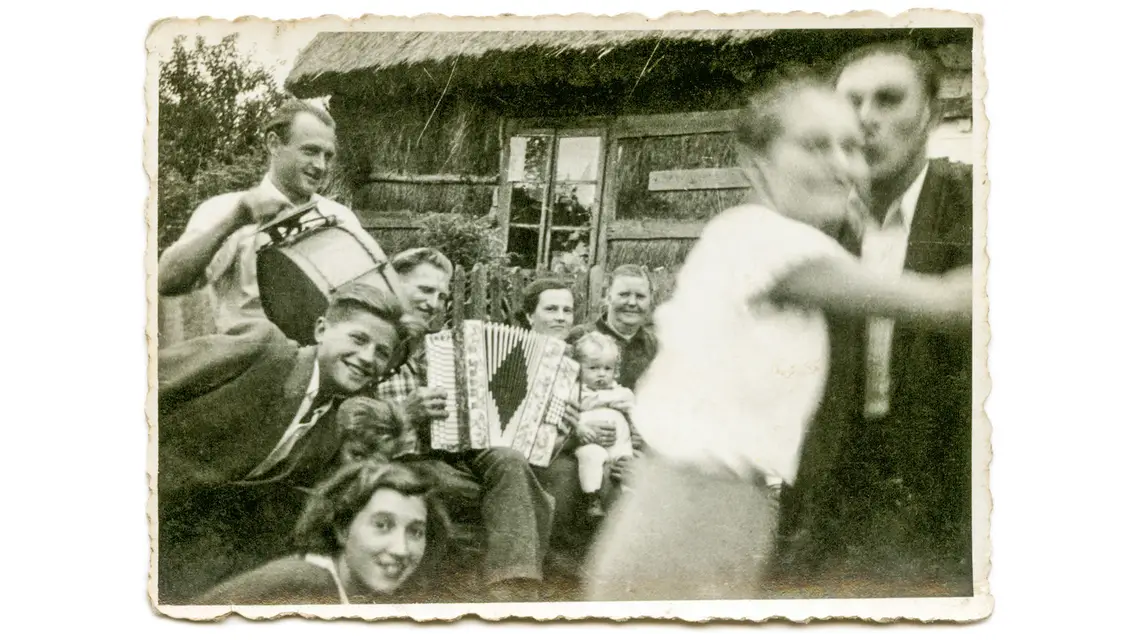 Tańce na weselu, Stanisławów, Rawskie, lata 50. XX wieku, zbiory fundacji Muzyka Odnaleziona // Materiały prasowe