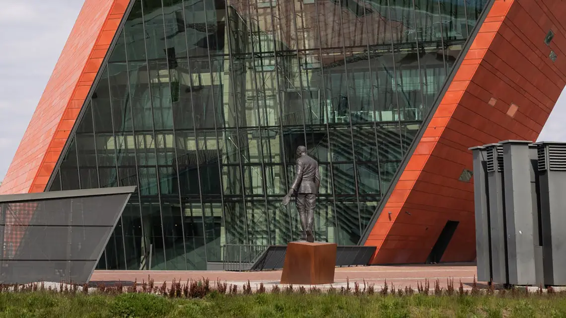 Budynek Muzeum II Wojny Światowej w Gdańsku // Fot. M.Bujak / Materiał prasowy MIIWS