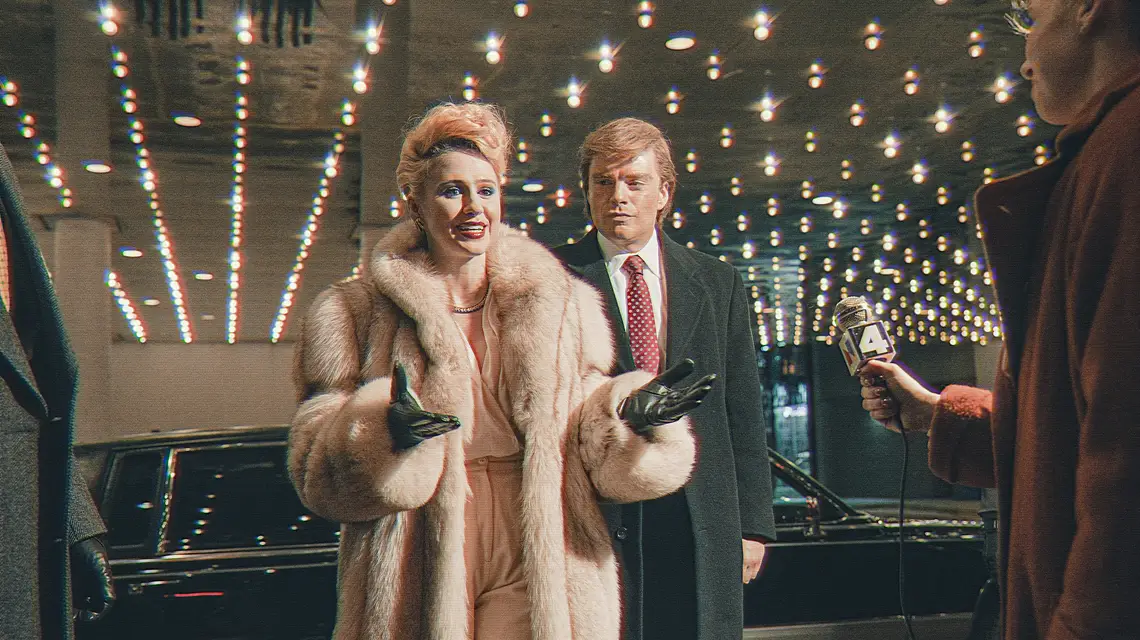 Maria Bakalova jako Ivana Trump oraz Sebastian Stan jako Donald Trump w filmie „Wybraniec”, reż. Ali Abbasi, 2024 r. // Materiały prasowe M2 Films