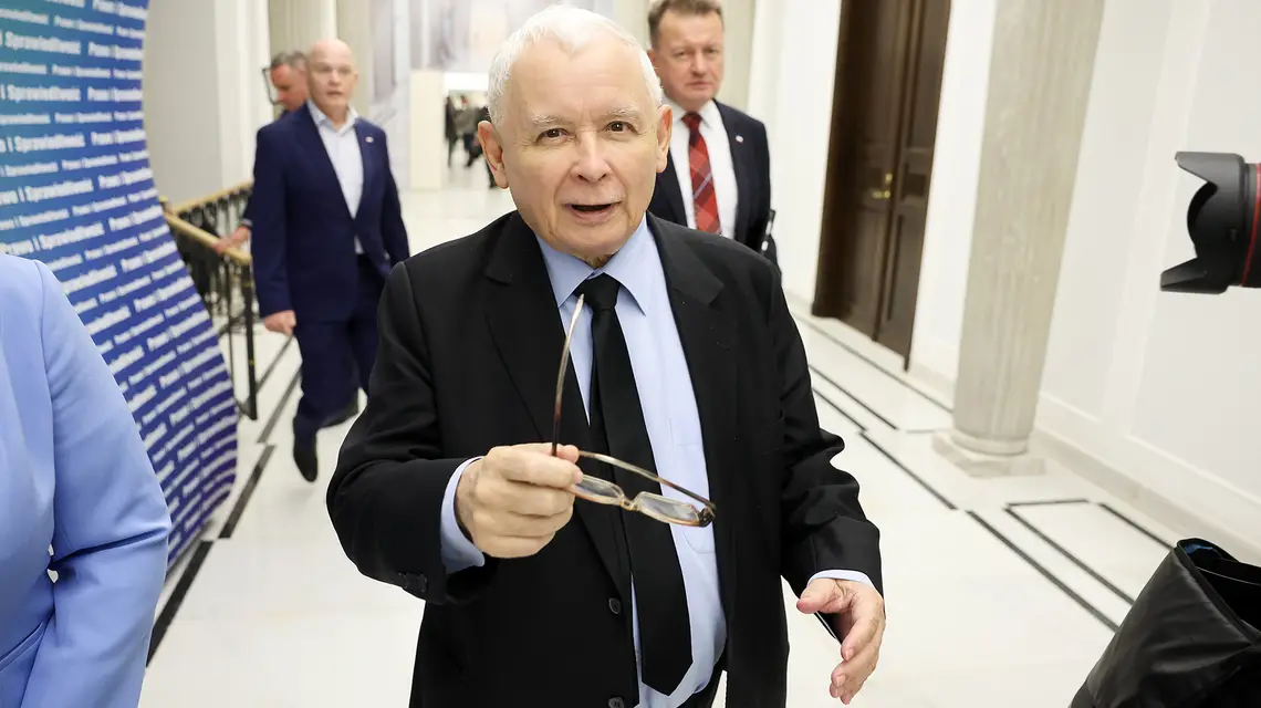 Jarosław Kaczyński, Waldemar Andzel i Mariusz Błaszczak w Sejmie, Warszawa, wrzesień 2024 r. // Fot. Jacek Domiński / REPORTER