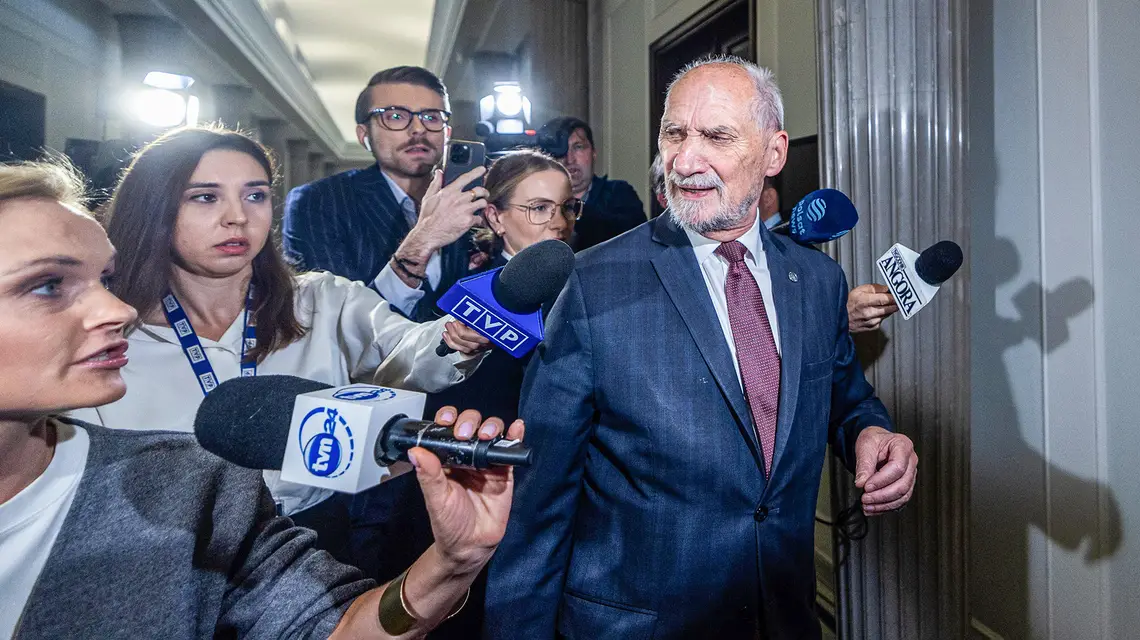 Antoni Macierewicz po konferencji prasowej. Warszawa, 30 października 2024 r. // Fot. Andrzej Iwańczuk / Reporter