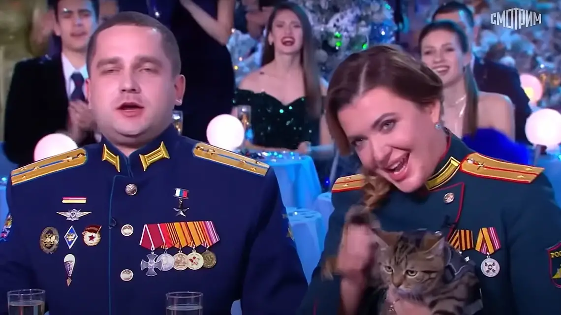 Putin tworzy nowe rosyjskie elity - kadr z sylwestrowego programu telewizji rosyjskiej // YouTube