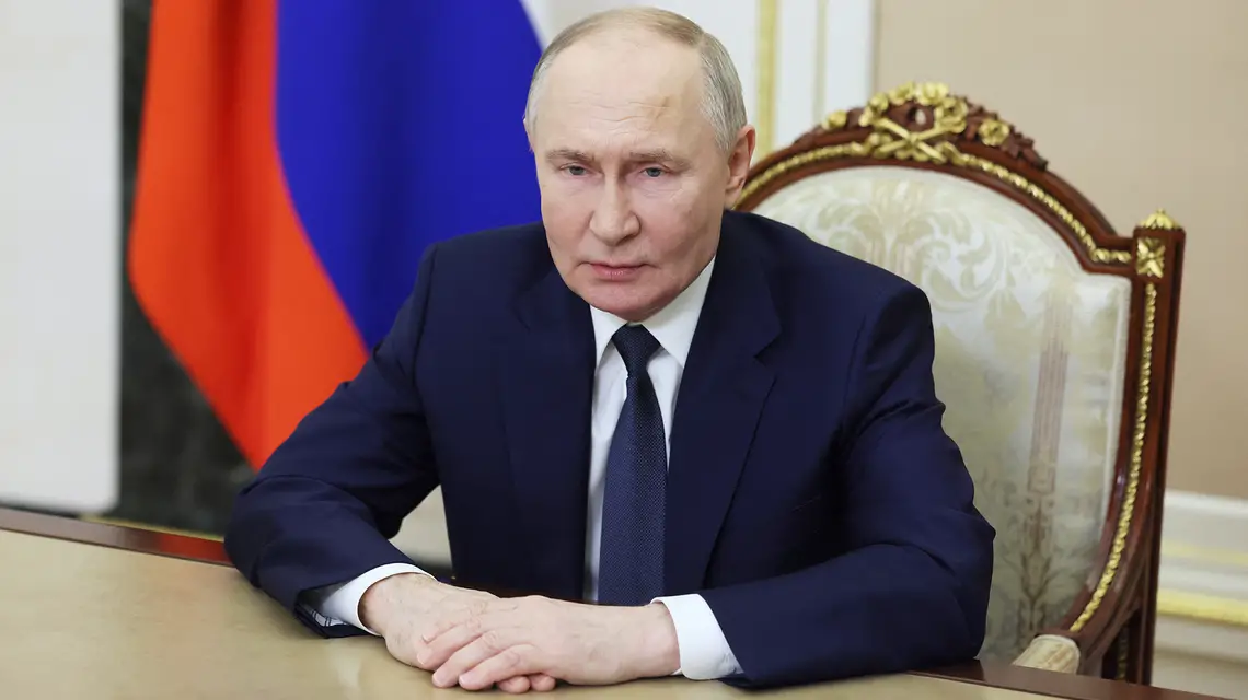 Prezydent Rosji Władimir Putin podczas przemówienia wideo na Kremlu. Moskwa, 27 lutego 2025 r. // Fot. Mikhail Metzel / AFP / East News