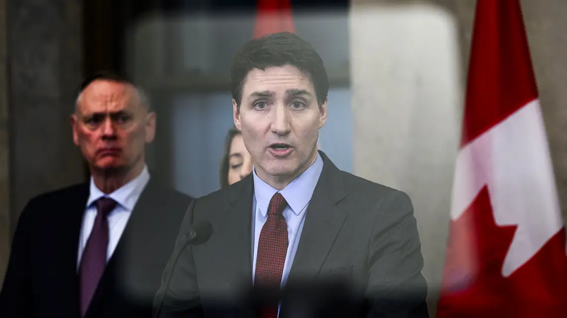 Premier Kanady Justin Trudeau wygłasza orędzie do narodu, w którym informuje o nałożeniu ceł odwetowych na Stany Zjednoczone, w odpowiedzi na karne cła nałożone na Kanadę przez Donalda Trumpa. Ottawa, 1 lutego 2025 r. // Fot. Tang Justin / Canadian Press / ABACA / East News