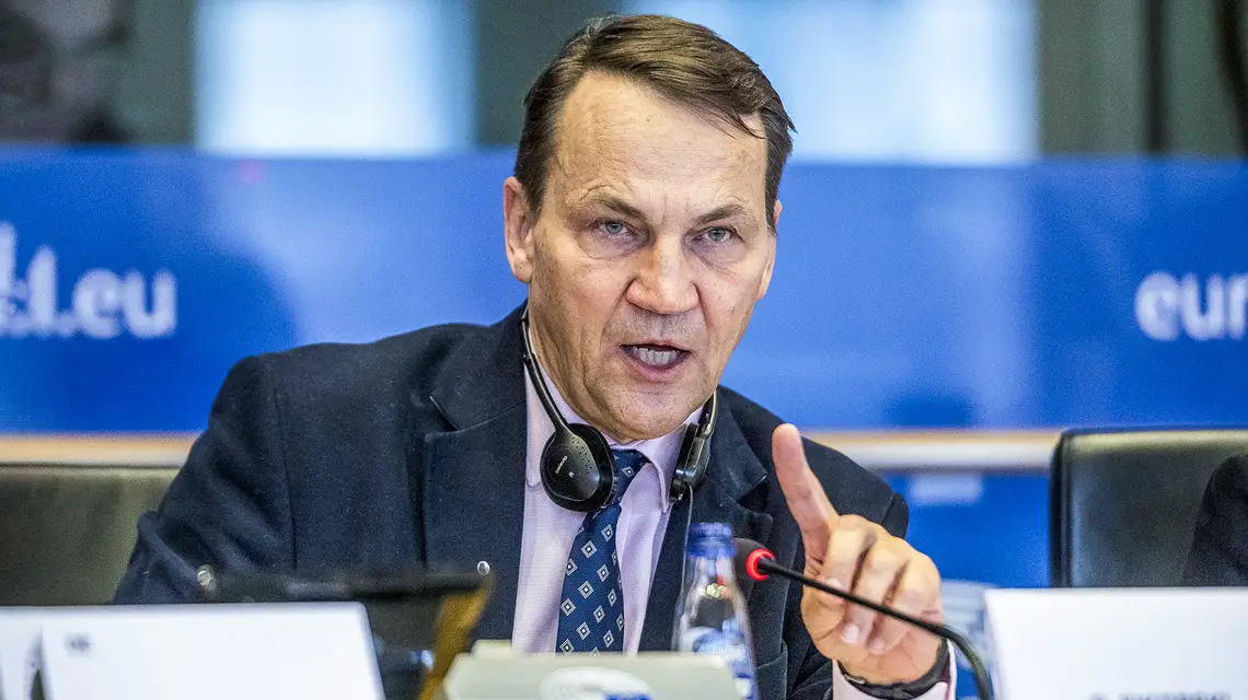 Radosław Sikorski podczas sesji Komisji Spraw Zagranicznych Parlamentu Europejskiego. Bruksela, 19 lutego 2025 r. // Fot. Wiktor Dąbkowski / Press Wire / East News