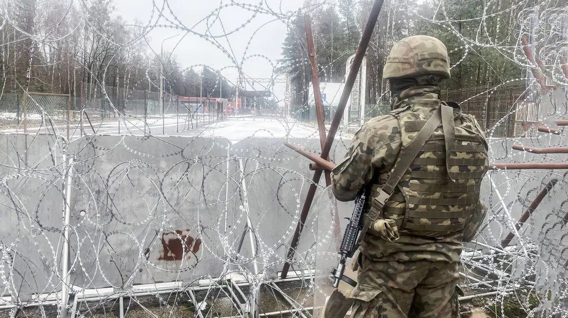 Fortyfikacje na zamkniętym polsko-białoruskim przejściu granicznym w Podlesiu, część projektu Tarcza Wschód. 16 stycznia 2025 r. // Fot. Tereza Supova / PAP