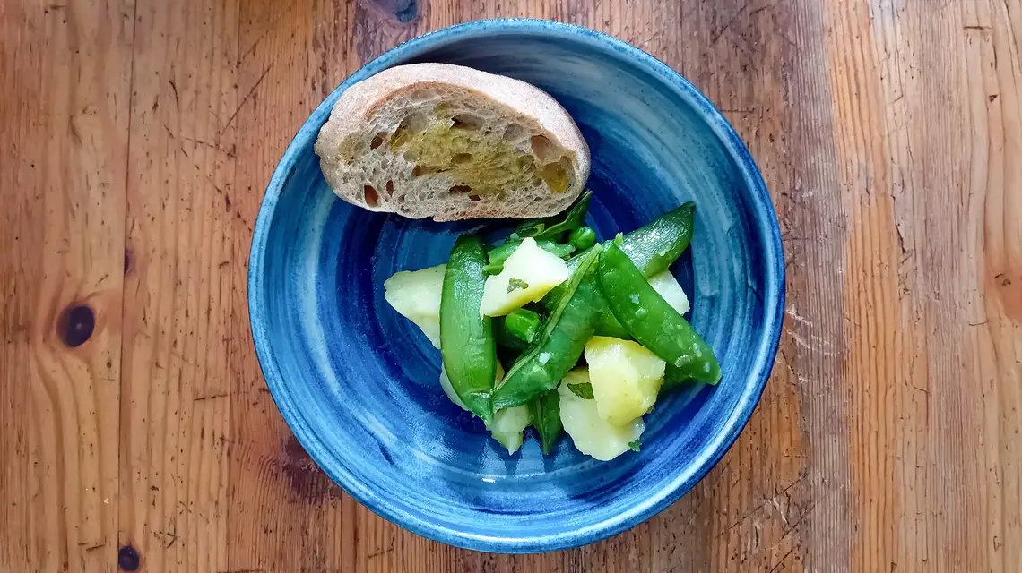 Patate e bisi, ziemniaki z groszkiem // Fot. Paweł Bravo