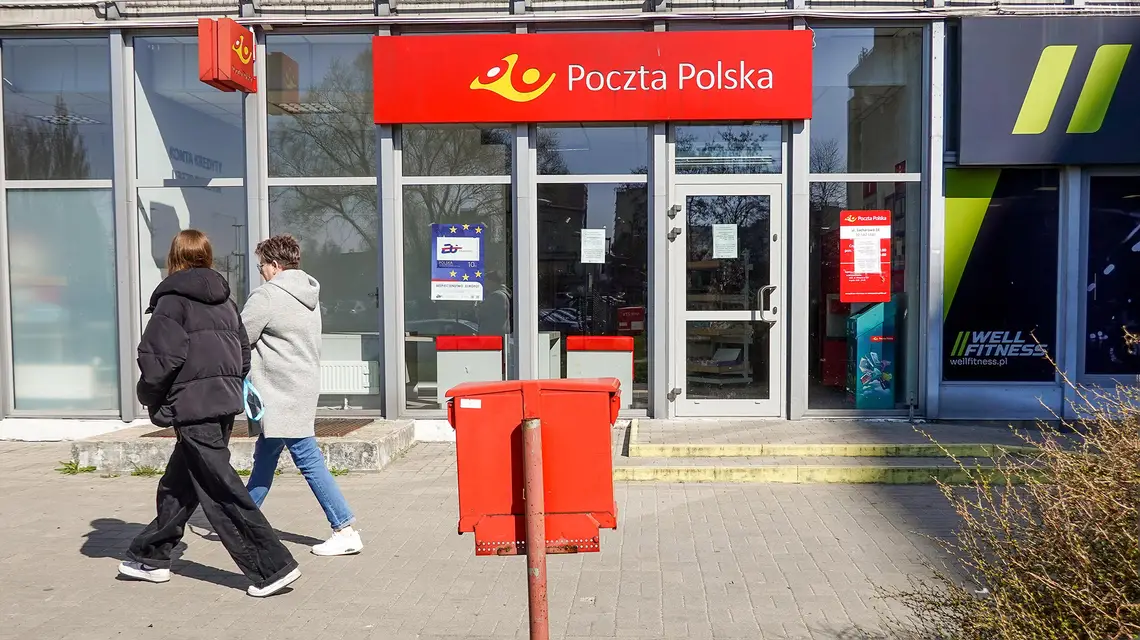 Placówka Poczty Polskiej w Łodzi. 18 kwietnia 2025 r. // Fot. Piotr Kamionka / Reporter
