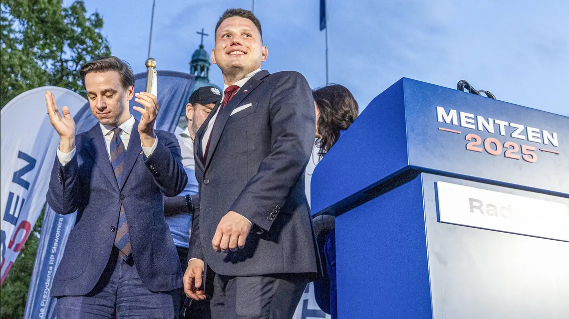 Krzysztof Bosak i Sławomir Mentzen podczas kampani prezydenckiej. Radom, 23 kwietnia 2025 r. // Fot. Andrzej Iwańczuk / Reporter