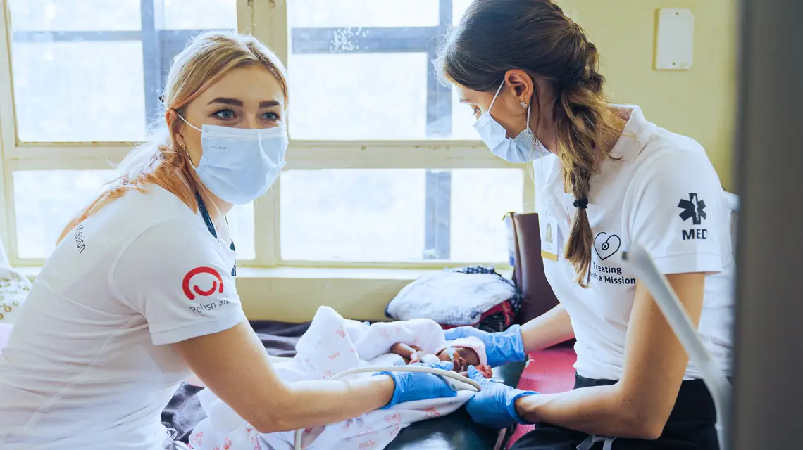 Szkolenia ze stanów nagłych połączone z resuscytacją noworodka. Vihiga, Kenia, 2024 r. // Stowarzyszenie Leczymy z Misją