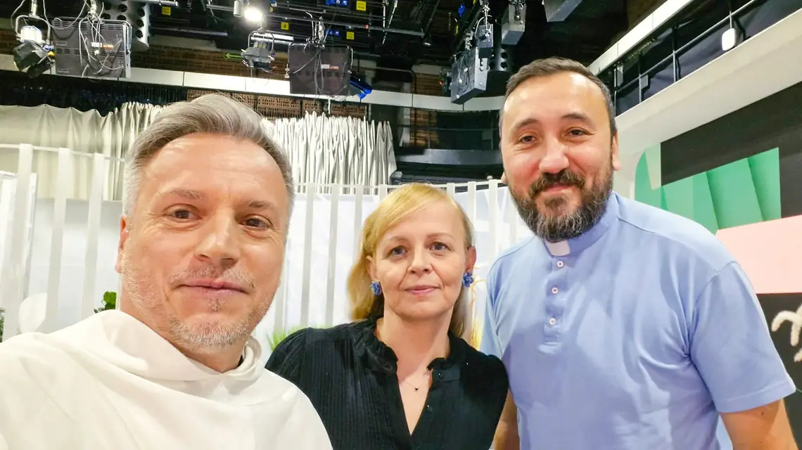 Organizatorzy pielgrzymki (od lewej): o. Maciej Biskup OP, Monika Białkowska, o. Michał Legan OSPPE // Fot. archiwum prywatne