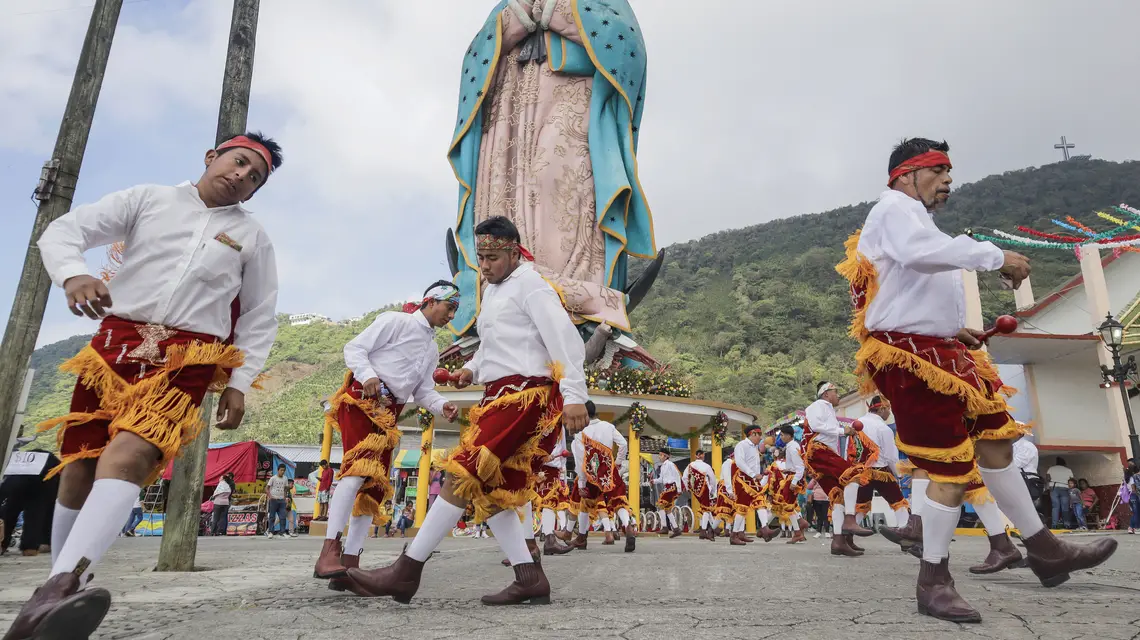 Święto Matki Bożej z Guadalupe. Sierra Norte de Puebla, Meksyk, 10 grudnia 2022 r. // Fot. Gerardo Vieyra / NurPhoto / Getty Images
