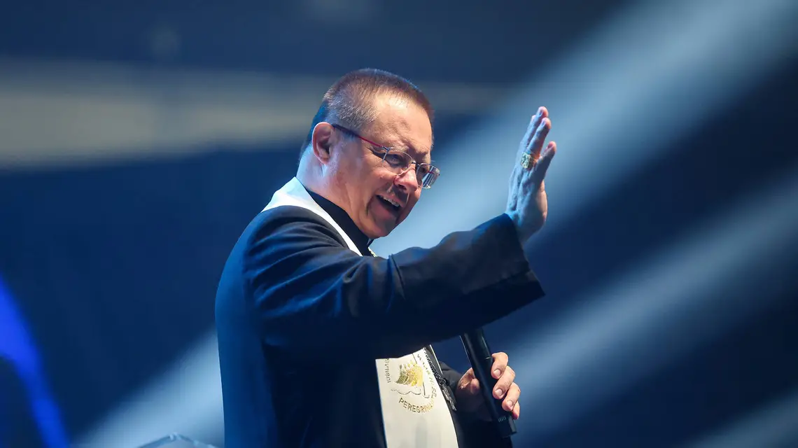 Kardynał Grzegorz Ryś podczas spotkania rekolekcyjnego archidiecezji łodzkiej "Arena Młodych". Łódź, 7 marca 2025 r. // Fot. Marian Zubrzycki / PAP