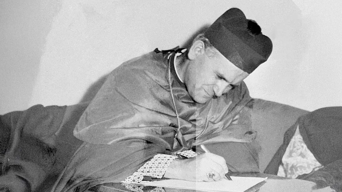 Kardynał Karol Wojtyła, ok. 1970 r. // PAP / reprodukcja Jakub Grelowski