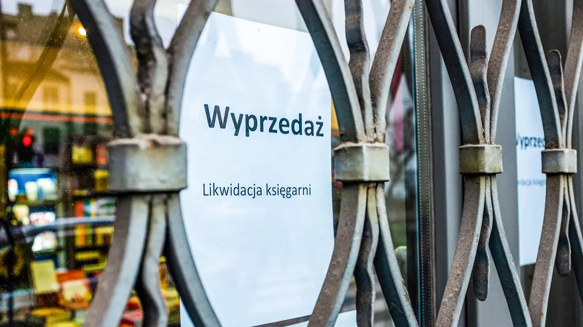 Po ponad 70 latach działalności zamknęła sie w Łodzi księgarnia PWN. Łódź, 9 grudnia 2024 r. // Fot. Cezary Pecold / Forum