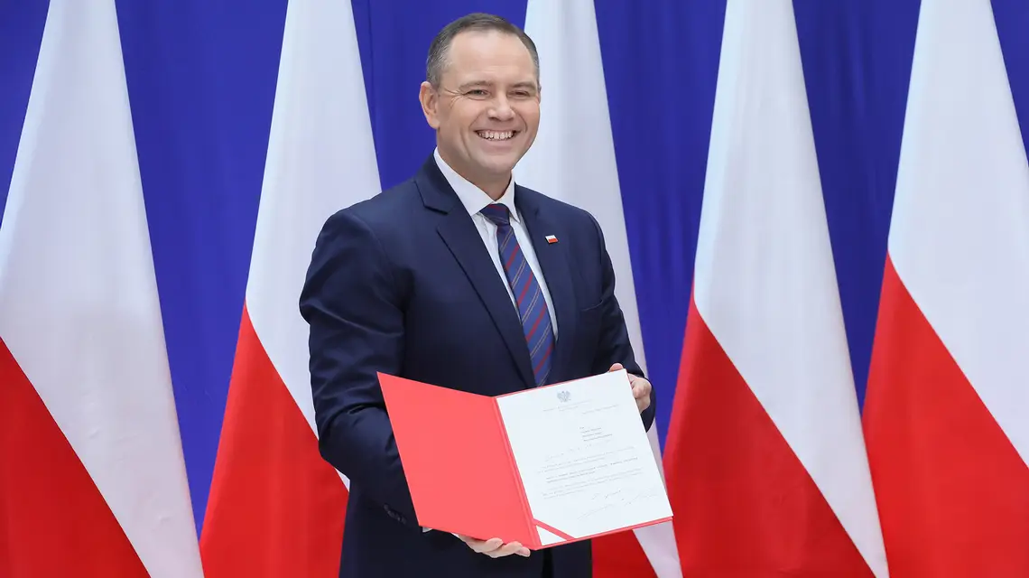 Karol Nawrocki podczas spotkania z seniorami. Sochaczew, 3 listopada 2025 r. // Fot. Wojciech Olkuśnik / East News