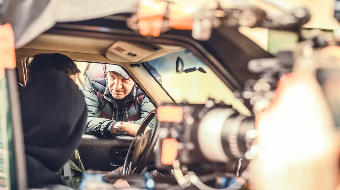 Władysław Pasikowski na planie serialu "Glina. Nowy rozdział" // Materiały prasowe