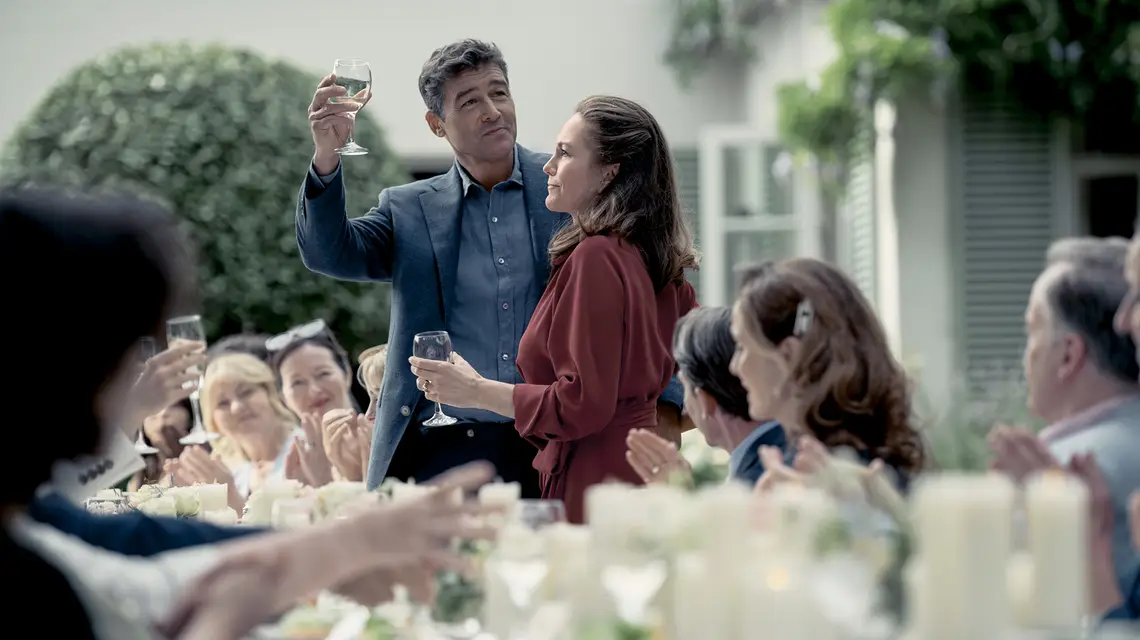 Kyle Chandler jako Paul i Diane Lane jako Ellen w filmie „Rocznica”, reż. Jan Komasa, 2025 r. // Materiały prasowe 