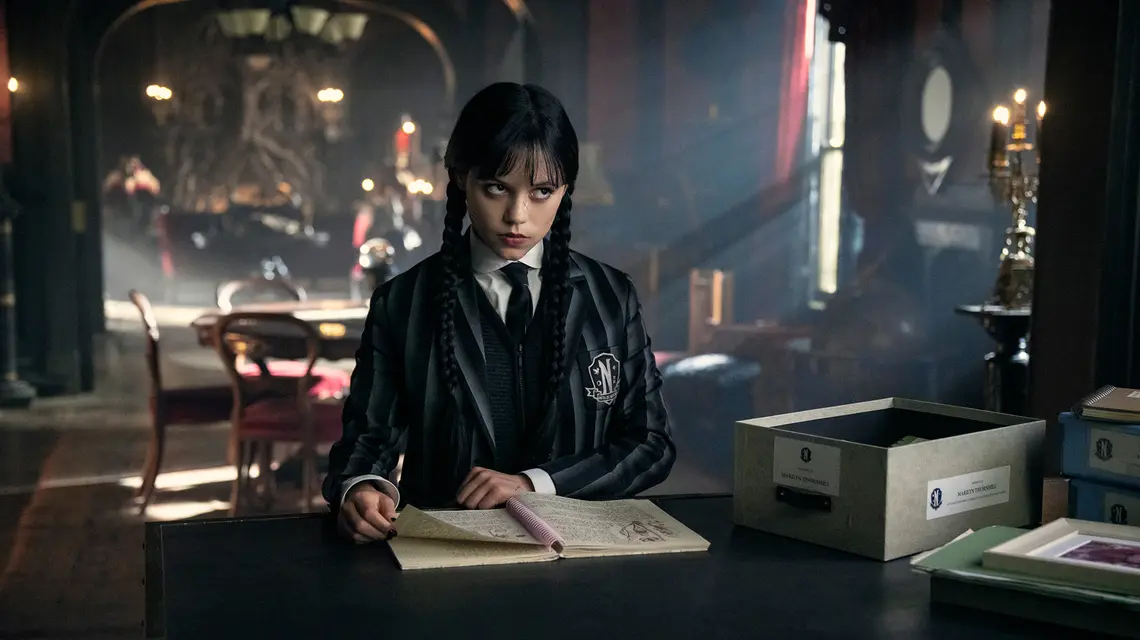 Jenna Marie Ortega w serialu „Wednesday” // Helen Sloan / Netflix