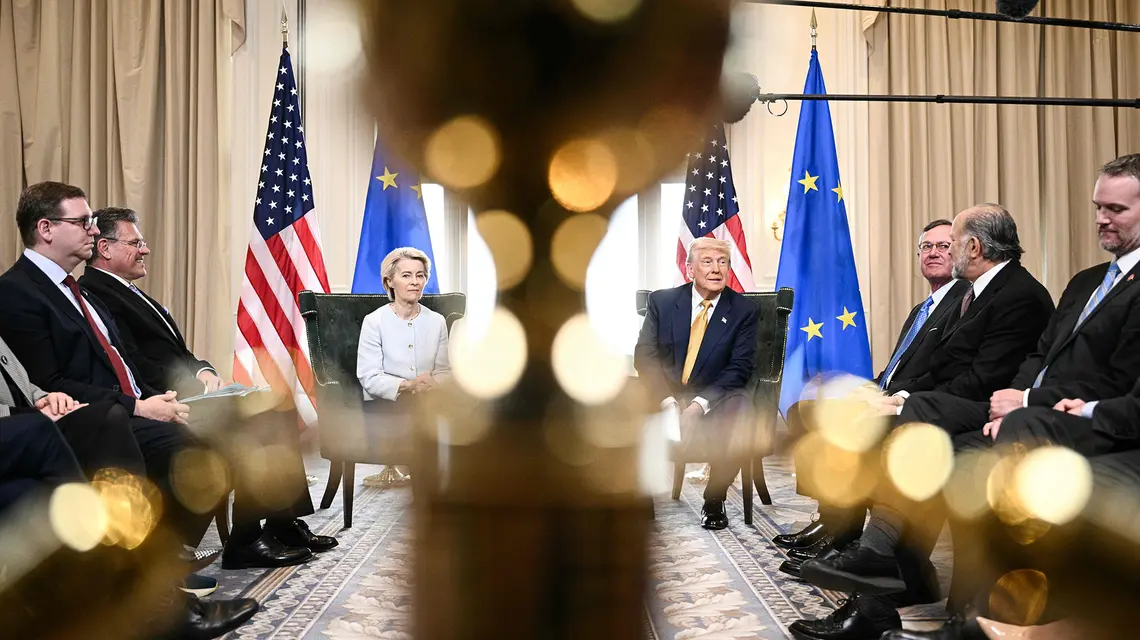 Prezydent USA Donald Trump i przewodnicząca Komisji Europejskiej Ursula von der Leyen po spotkaniu w Turnberry w południowo-zachodniej Szkocji, 27 lipca 2025 r. // Fot. Brendan Smialowski / AFP / East News