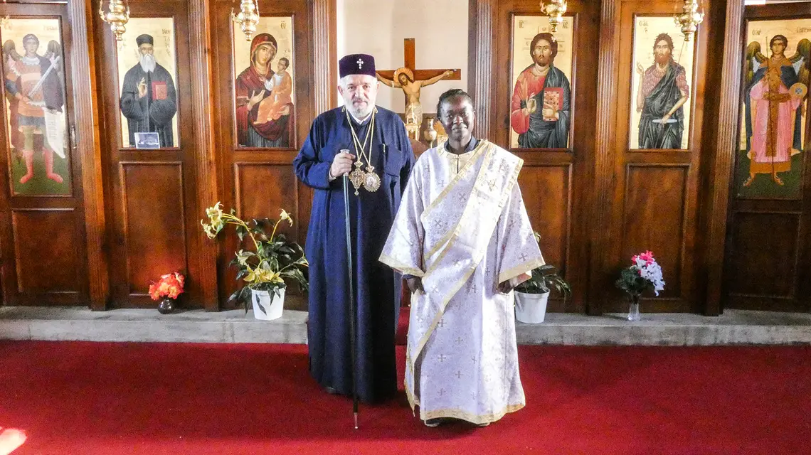 Nowo wyświęcona diakonisa Angelic Molene i metropolita Serafim, kościół św. Nektariosa w Harare, Zimbabwe, 2 maja 2024 r. // Fot. Annie Frost / St. Phoebe Center for the Deaconess / materiały prasowe 